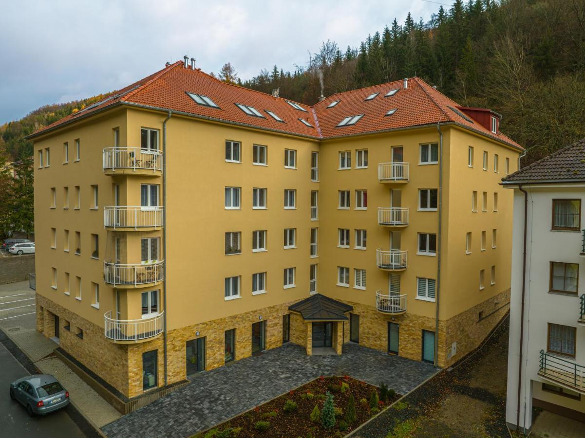Apartman Claudia - Rezidence K Lanovce Jáchymov Eksteriør billede